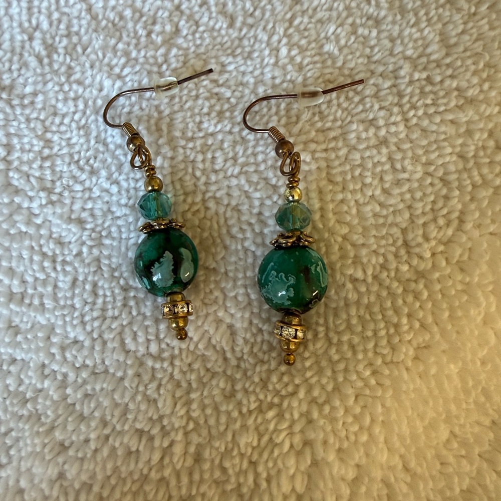 Elegant Green and Gold Dangle Earrings